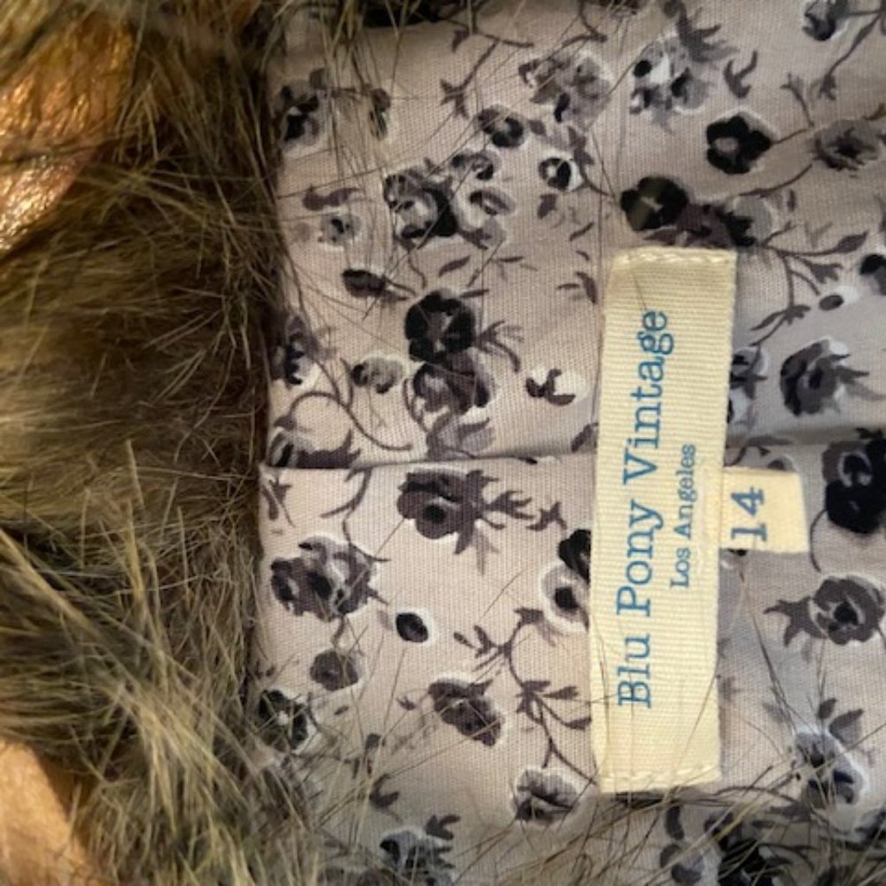 Blu Pony Vintage / Chasing Fireflies Girls' peacoat w/faux fur collar. S… - Picture 4 of 4